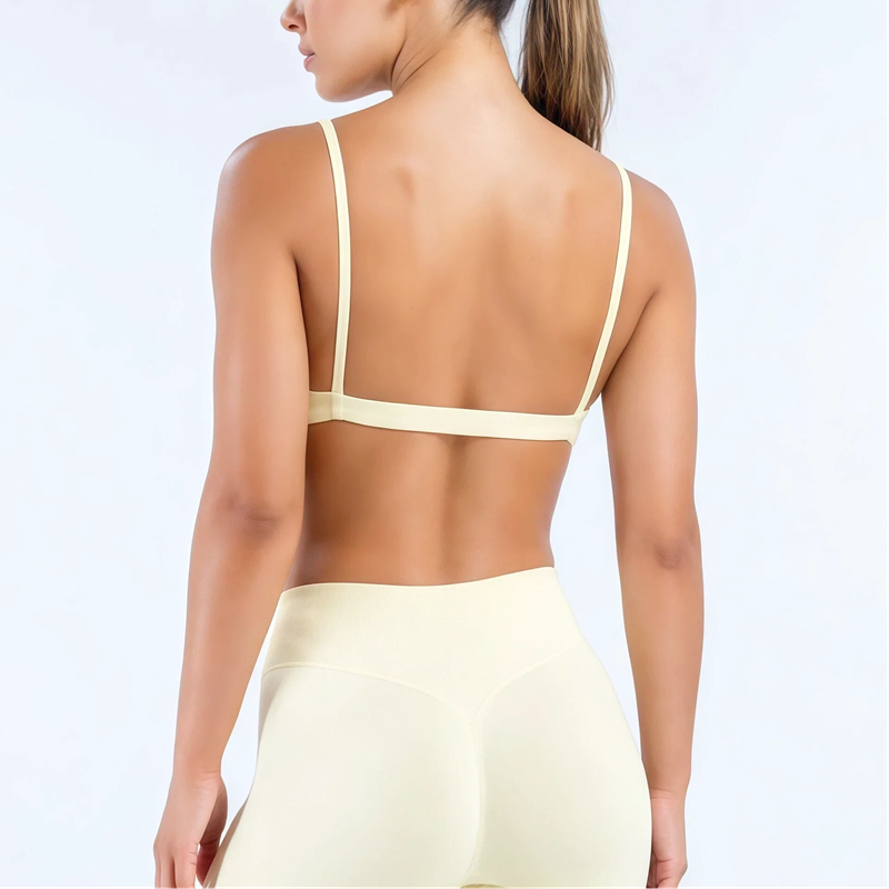 HISTELLO Impact Scoop Neck Bra - Pilates Yoga Clothes review and price